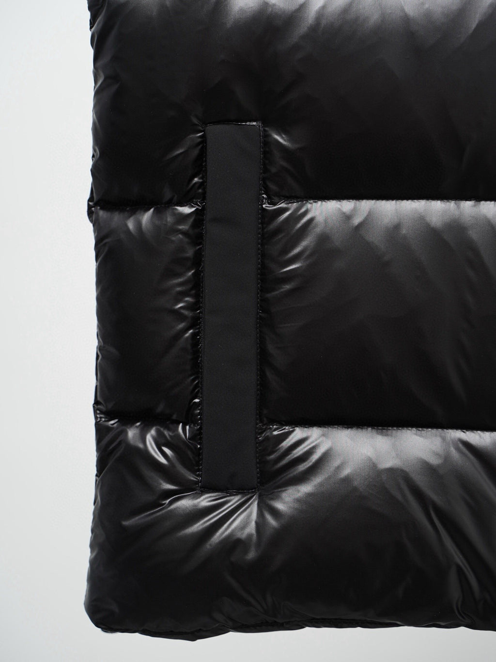 Moose Knuckles Black Mixed-Finish Quilted Puffer Vest